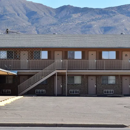 Satellite Inn