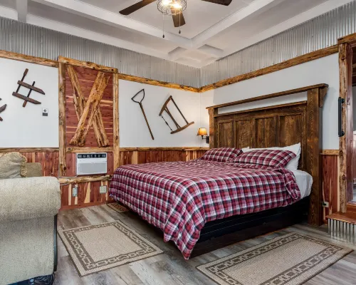 Log Cabin Inn Hotels in Cedar Township