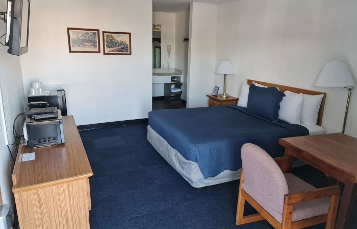 Bayside Inn