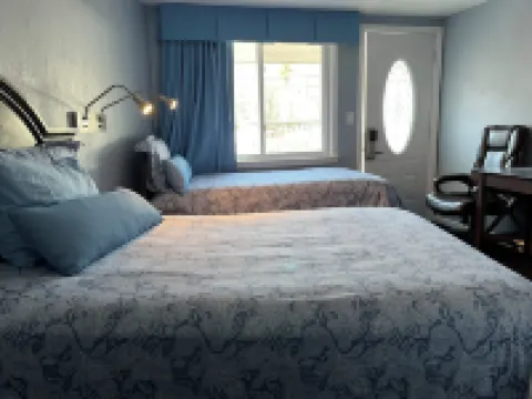 Hitching Post Country Motel Hotels in Cornwall