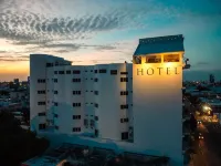 Hotel Maria del Rocio Hotels near The light of the world