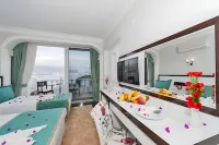 Otel Carpe Diem Gold Hotel di Sahilkent Mahallesi