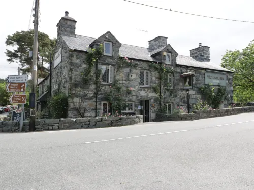 Anadlu Hotels in Llanbedr