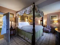 The Pilsley Inn - Chatsworth Hotels in Bakewell
