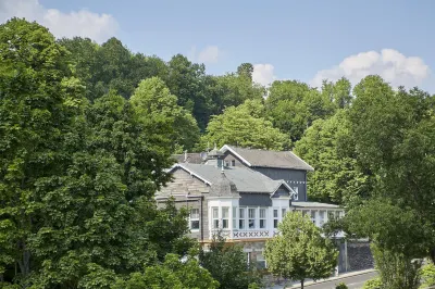 Parkhaus Hügel Hotell i Stadtbezirke IX