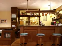 Hotel Pension Schweitzer Hotels in Silandro