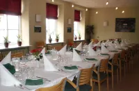 Hotel Kong Valdemar Hotels in Praesto
