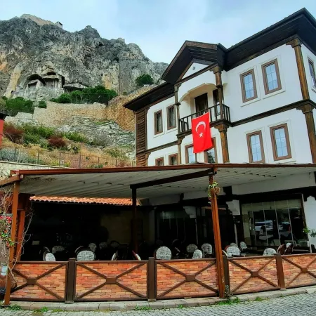 Grand Harsena Hotel