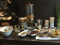 SL'Otel Budget - breakfast
