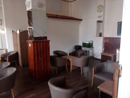 Hotel Sema Отели рядом с достопримечательностью «Кизилэйская площадь»