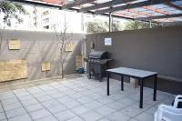 Glenelg Holiday Apartments-Ellis