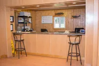 Mayflower Inn Hotels in Roddickton