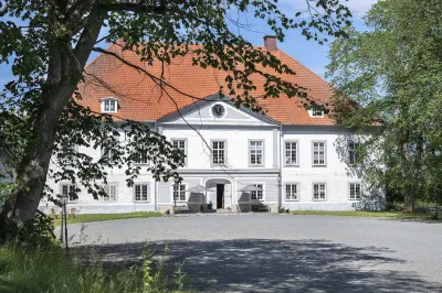 Västanå Slott Hotel a 