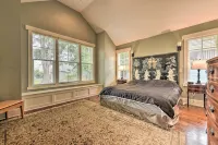 2 Mi to Dtwn: Home in Noda District Near Unc! - Spa