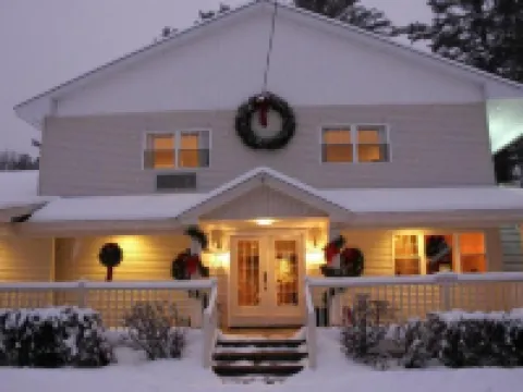 Golden Apple Inn Hotels in Bartlett