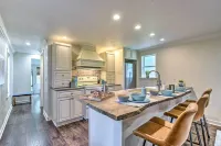 16 Mi to Disney: Cottage w/ Deck in Winter Garden - 3-Star
