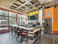 Wuksachi Lodge in Sequoia National Park