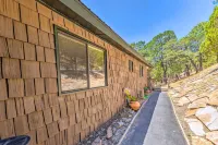 Scenic Hideaway w/ Deck & Grill ~ 6 Mi to Ruidoso! - Wifi