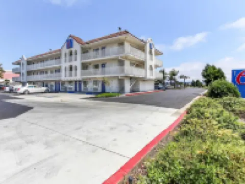 Motel 6 Watsonville, CA - Monterey Area Hotels in Santa Cruz County