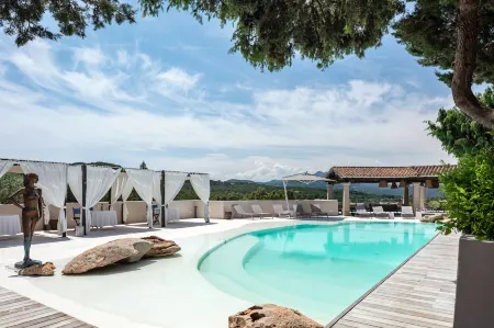 Hotel Delle Rose Отели в г. Liscia di Vacca