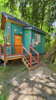 Incredible Views ~ Trail Access~ Kayak Rentals Nearby Hotels near Eagle Falls