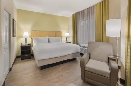 Candlewood Suites CHARLOTTE - ARROWOOD by IHG Hotels near Metalmorphosis