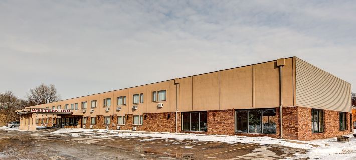 Western Inn Hotels in Pottawattamie County
