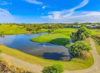 Apt 2 Bed in Stunning Golf Estate