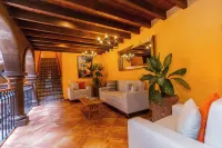 Five Queens Boutique Hotel