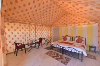 Melody Moon Desert Camp & Resort - parcheggio