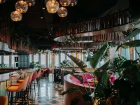 เอ็นฮาว อัมสเตอร์ดัม ไร โรงแรมในอัมสเตอร์ดัม