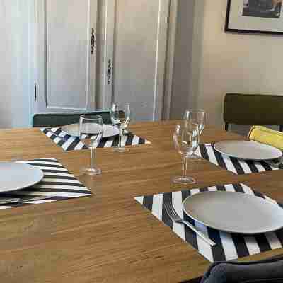 Le Pigeonnier centre historique Auxerre Dining/Meeting Rooms
