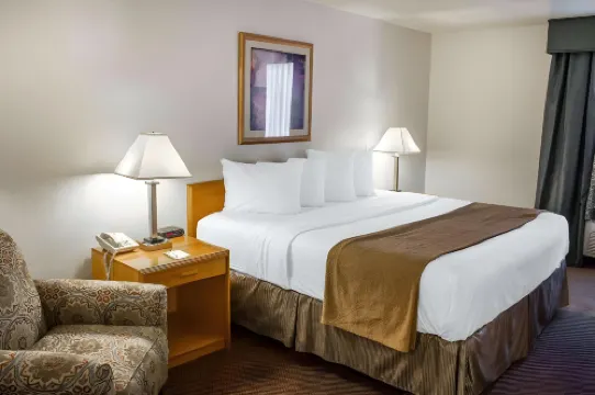 Quality Inn & Suites Longview Kelso