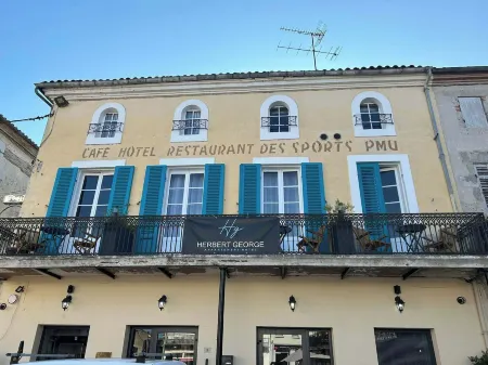 Herbert George Apartment Hotel Отели в г. Эгийон