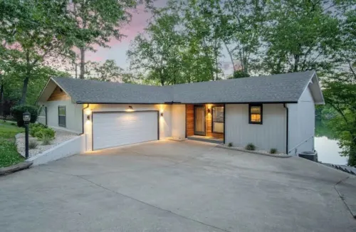 Lakefront AND on the MTB trails!