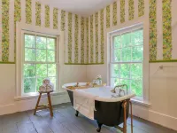 Historic Modern on Main by AvantStay Ξενοδοχεία στην πόλη Marbletown
