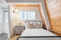 Chickaree by AvantStay A-Frame w Mountain Views