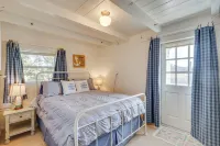 Waterfront Panacea Vacation Rental w/ Dock! - WiFi