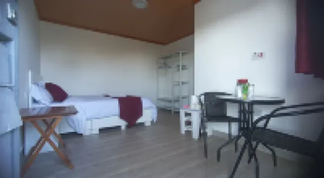 奈瓦沙的Jazby賓館