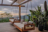 Lamangata Luxury Surf Resort - balcony