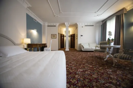 Alli Due Buoi Rossi Hotels in 