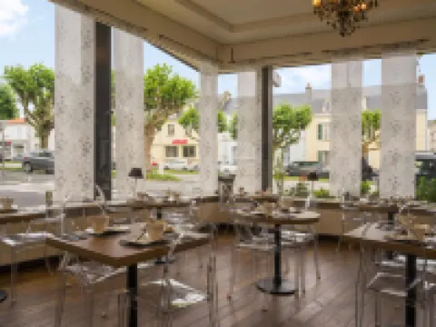 The Originals City, โรงแรม Napoléon, La Roche-sur-Yon โรงแรมในวองเด