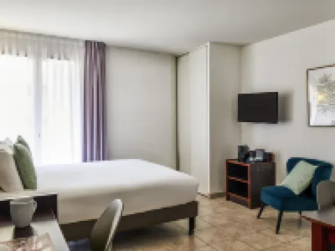 Aparthotel Adagio Access Nice Garibaldi โรงแรมในนีซ