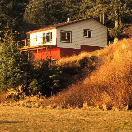 Drop Anchor Inn Kodiak, uniquely furnished for the discerning guest.