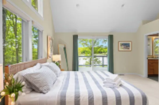 Secluded Waterfront Retreat for 8 - Private Dock, Water Views & Game Room