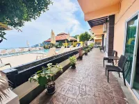 Anyavee Chom by the Sea - Pemandangan Pantai
