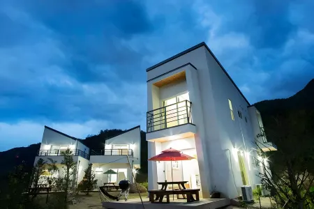 Danyang Sobaeksanganeungil Pension