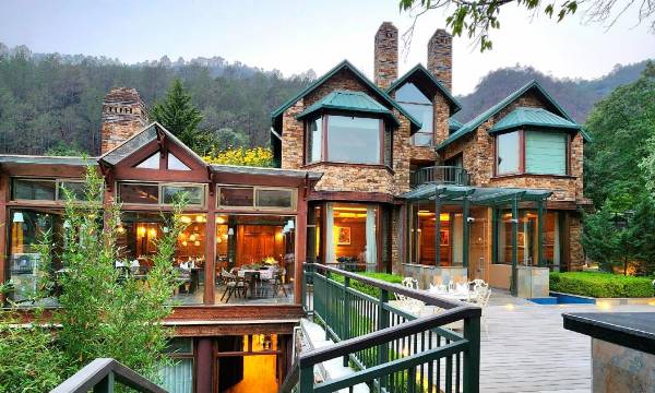 Brij Atmanya, Bhowali - A Luxury Mountain Escape