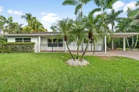 Tropical Retreat Pool Home close to Downtown & Naples Beaches