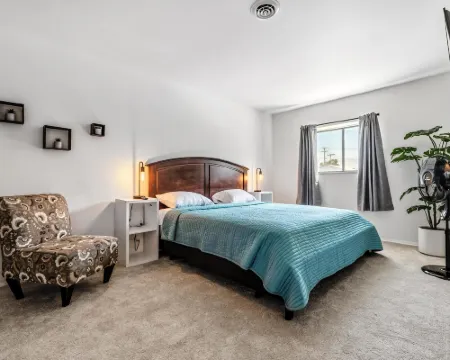 The Mulberry Hotels in Hocking County